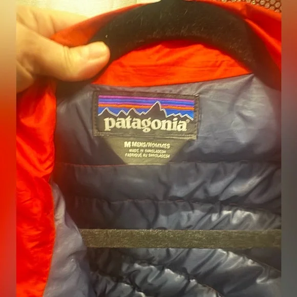 Patagonia Men's Red Puffer zip jacket Sweater - Men's size medium - Picture 5 of 6